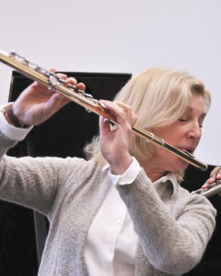 Paula Robison teaching at New England Conservatory. Courtesy New England Conservatory and Andrew Hurlbut