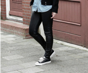 2891366_outfit_denim_blouse_converse1_bewerkt-1