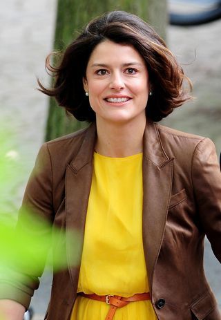 AD75819968Miriam Gonzalez D