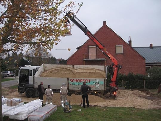 Three-sided tipping truck