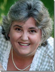 Tracy headshot 0409 v2