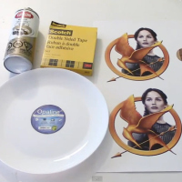 Basic materials to make a gold collectible plate