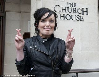 Article-2237914-1621AF9D000005DC-156_634x490