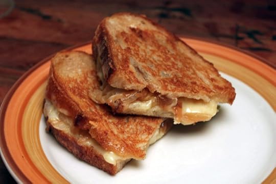 grilledcheddaronions1