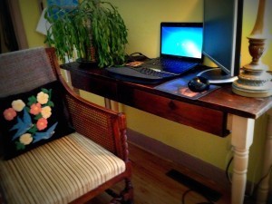 New desk close