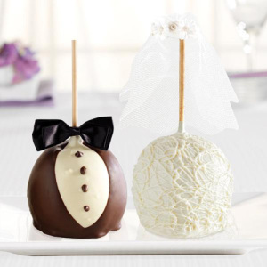 bride_and_groom_gourmet_apples_jumbo