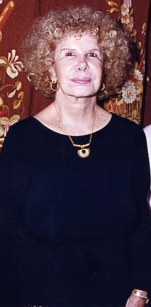 File:DuquesaAlba palacio dueñas.jpg