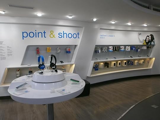  photo Buying-Mobiles-In-Store-Vs-Online-4_zpsf499f9a2.jpg