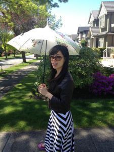 Akemi has dusted off her parasol.