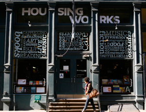loc_BookstoreCafe_101811
