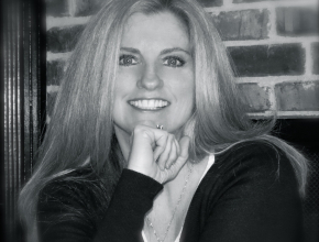 carolyn headshot altered 3