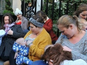 Claridges-Breast-Feeding-Protest_PA