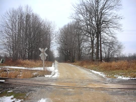 Tracks back the side road0001