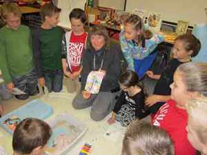 Using Japanese Dyes for Feathers