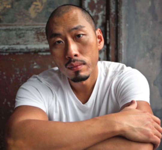 Zun Lee – “Black”