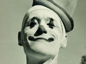 white-face-clown