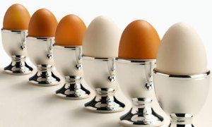 Eggs-in-egg-cups-007