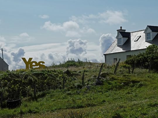 Sign in Greinetobht in North Uist supporting Scottish independence by John Allan. CC BY-SA 2.0 via Geograph.org.uk.