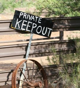 private keep out crop