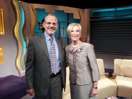 Catholic Speaker Gary Zimak will appear on EWTN's Women Of Grace with Johnnette Benkovic in January 2015
