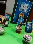 A great author event with mini cupcakes.