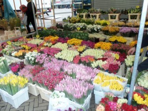 HAPPY NEW YEAR with fresh flowers from Amsterdam market where I was on December 30th, 2014