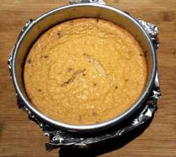 The break in the center doesn't bother me and it doesn't alter the taste.