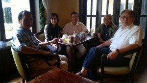 Img_Tet tay (ban van)