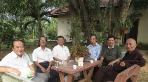 IMG_Tet tay Chùa Lá)