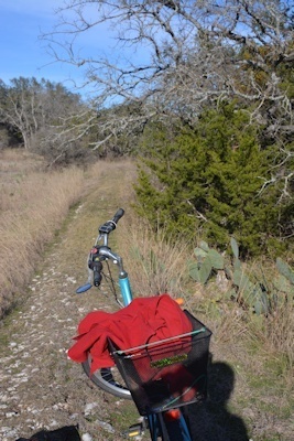 east-berm-trail-near-cactus-flat