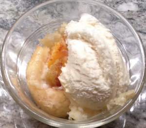 mini peach cobbler