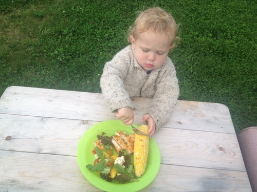 We barbecue a lot. Really. Even in the snow. Because cooking outdoors is fun. And clean. And eating outdoors is even better. 