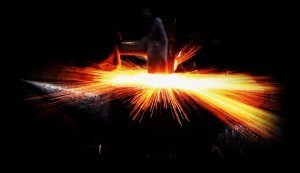 blacksmith-hammer-anvil-sparks fin