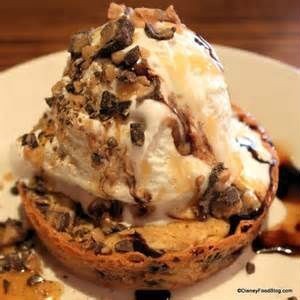 YUMMM ©DisneyFoodBlog