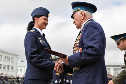 A woman graduating from Ryazan High Airborne Command School in Russia