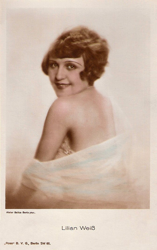 Lilian Weiss