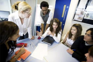 teen-students-debate-istock-000007825714-380