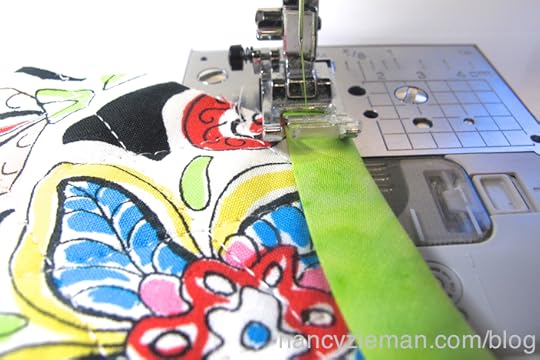 Nancy Zieman Sewing With Nancy Sew an Easy Hostess Tote