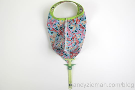 Nancy Zieman Sewing With Nancy Sew an Easy Hostess Tote