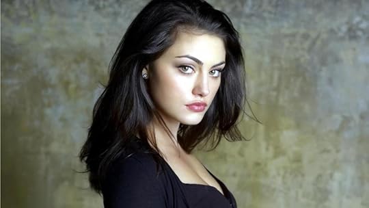  photo phoebe-tonkin-hot-1575306063.jpg