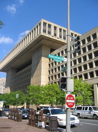 FBI headquarters in Washington D.C., by Aude. CC-BY-SA-2.5 via Wikimedia Commons.