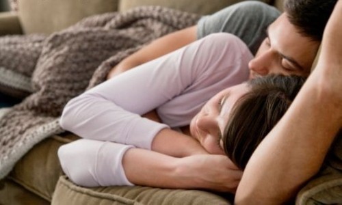  photo couplecuddlingoncouch_zpsjnbiqvfq.jpg