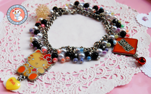 hello-kitty-bracelet