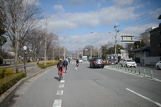 City Riding heading north on Kawabata St. 川端通で北へ -- Kyoto, Japan -- Copyright 2015 Jeffrey Friedl, http://regex.info/blog/