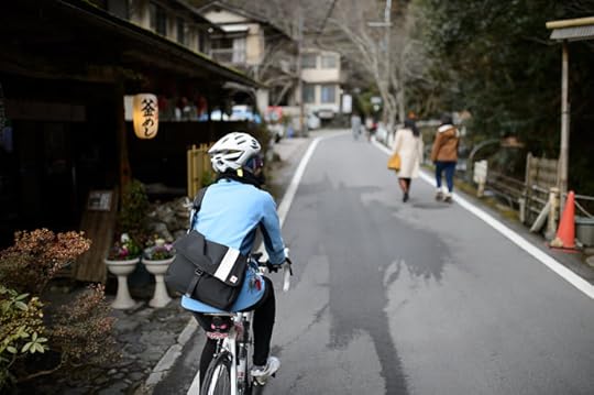 Hitting the Touristy Area -- Kyoto, Japan -- Copyright 2015 Jeffrey Friedl, http://regex.info/blog/