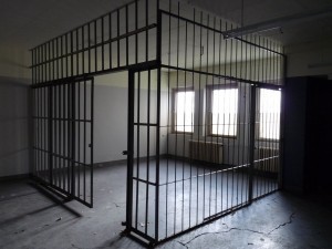 Stasi-files-building-Berlin-holding-cell-P1140435