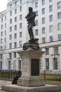 220px-General_Gordon_statue,_Embankment,_London