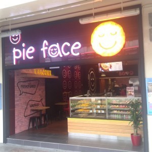 Pie Face Amazing Singapore Foods Survive Travel (2)