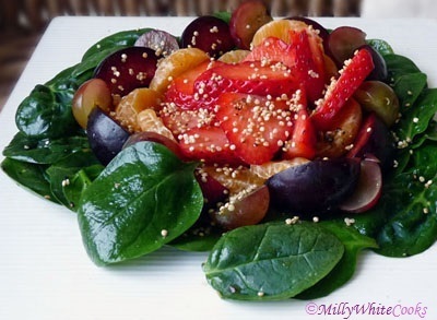 Gluten-Free Toasted Quinoa & Autumn Fruits Breakfast Salad