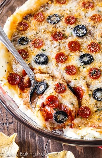 Quick & easy Lightened-Up Pepperoni Pizza Dip using Greek yogurt-- this is my favorite pizza dip recipe! sallysbakingaddiction.com